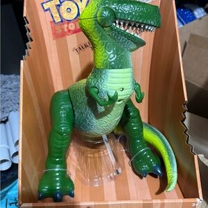 Disney Toy Story Green Reptile Figure